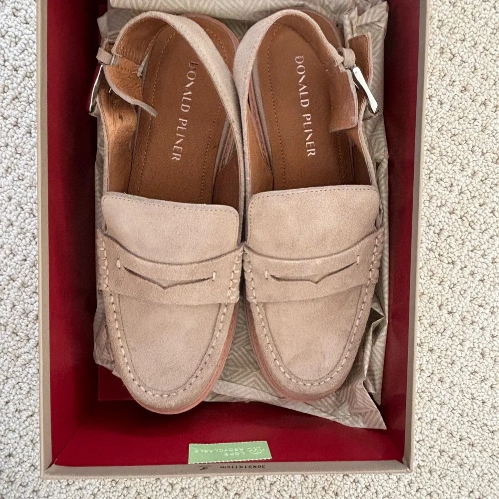 Donald Pliner Halie Suede Loafer Taupe Sz 9 - Picture 6 of 7